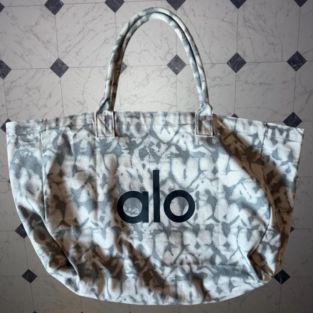 ALO Iconic Shopper XL Oversized Heavy-Duty Canvas Tote Bag - Gray Tie Dye